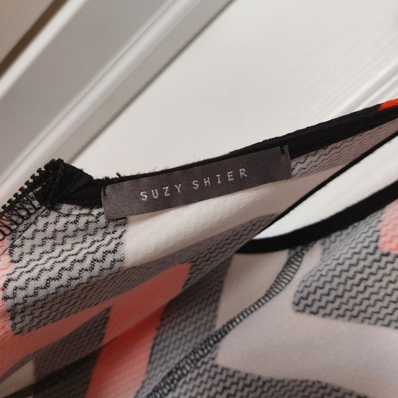 Suzy Shier Fit & Flare Dress Size Small - Picture 4 of 4